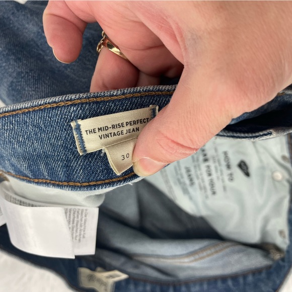 Madewell The Mid-Rise Perfect Vintage Distressed Jeans - Picture 9 of 10